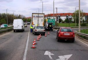 Baleset történt Debrecenben, a Homokkerti felüljárón