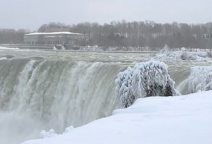 Befagyott a Niagara-vízesés