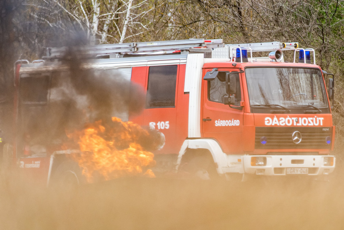 Tűzoltóautó, tűzoltás