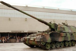 Panzerhaubitze 2000 német önjáró löveg