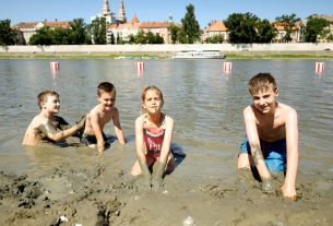 Vízparton könnyebb kibírni a hőséget