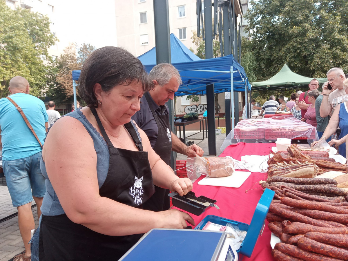 Szatyor termelői piac Debrecen