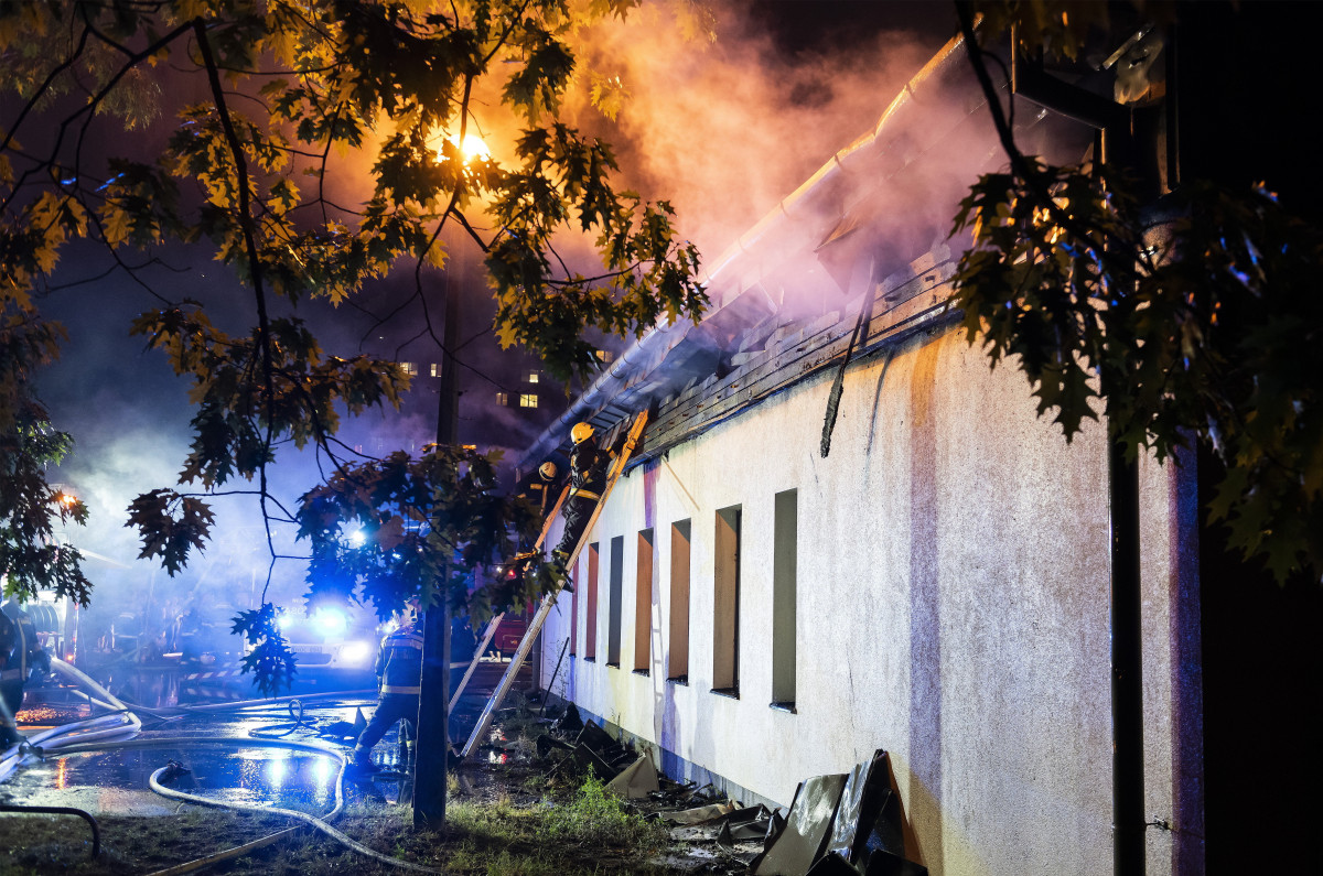 Kigyulladt egy művelődési ház Nyíregyházán