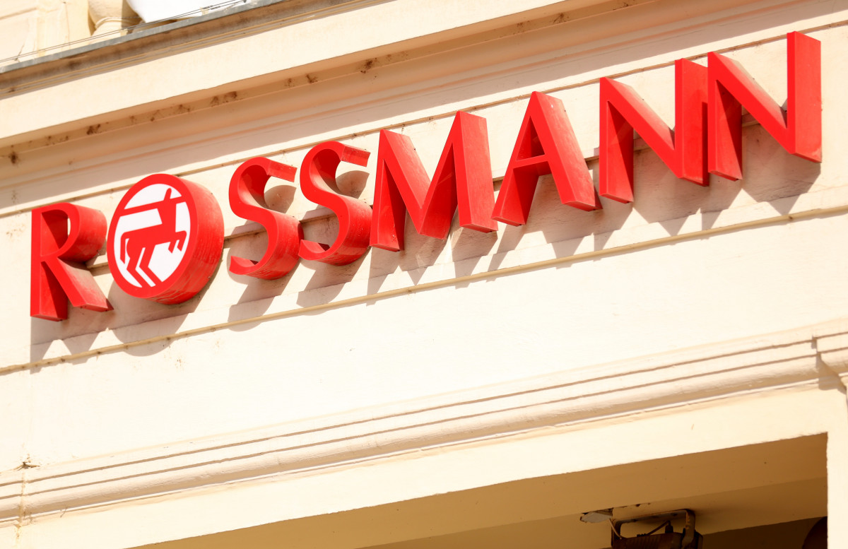 Rossmann, áruház, multi, illatszer, kereskedelem, élelmiszer