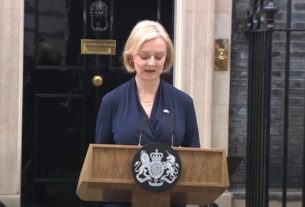 Liz Truss lemondott