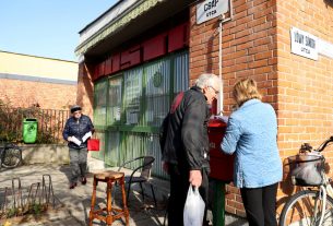 Aláírásgyűjtés Szeged Csap utcai posta