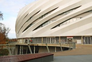 Debrecen, Nagyerdei stadion, stadion