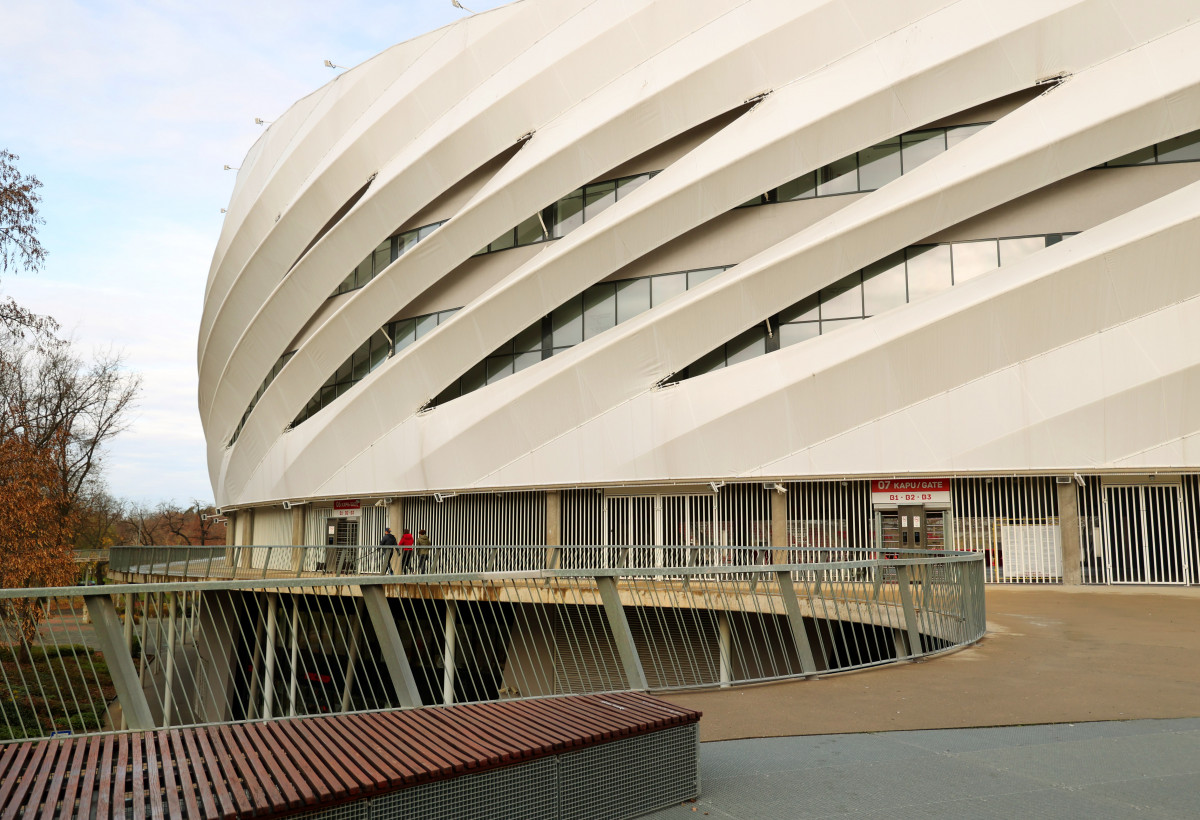 Debrecen, Nagyerdei stadion, stadion