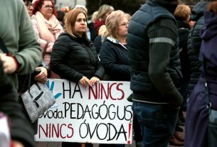 Szeged, óvoda, óvodapedagógus, óvonő, nevelés, gyerek, demonstráció, tüntetés, bér, fizetés