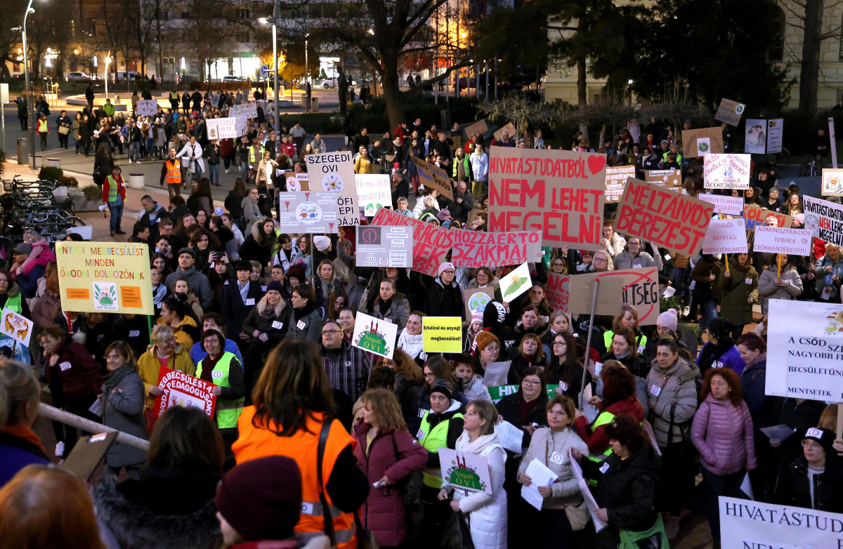 Szeged, óvoda, óvodapedagógus, óvonő, nevelés, gyerek, demonstráció, tüntetés, bér, fizetés