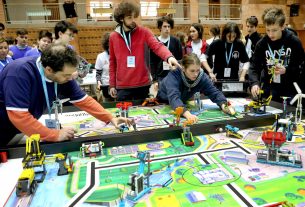 Szeged, FIRST LEGO League, robotépítés, robotprogramozó, verseny, Lego, kiállítás