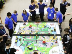 Szeged, FIRST LEGO League, robotépítés, robotprogramozó, verseny, Lego, kiállítás