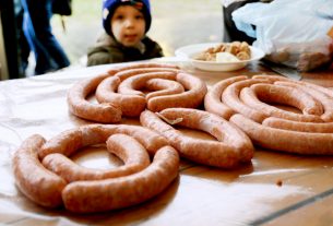 Szeged, kolbásztöltés, verseny, kolbász, régi híd