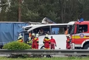 Szlovákiai buszbaleset