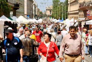 Szeged, Szeged Napja, Hídivásár, kézműves vásár, Belvárosi híd, turizmus