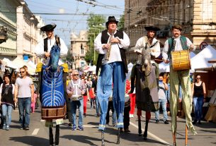 Szeged, Szeged Napja, Hídivásár, kézműves vásár, Belvárosi híd, turizmus, gólyalábasok