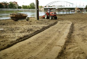 Szeged, Lapos Beach, Lapos, szabadsztrand, strand, Tisza, fürdés, nyár, vízimentő