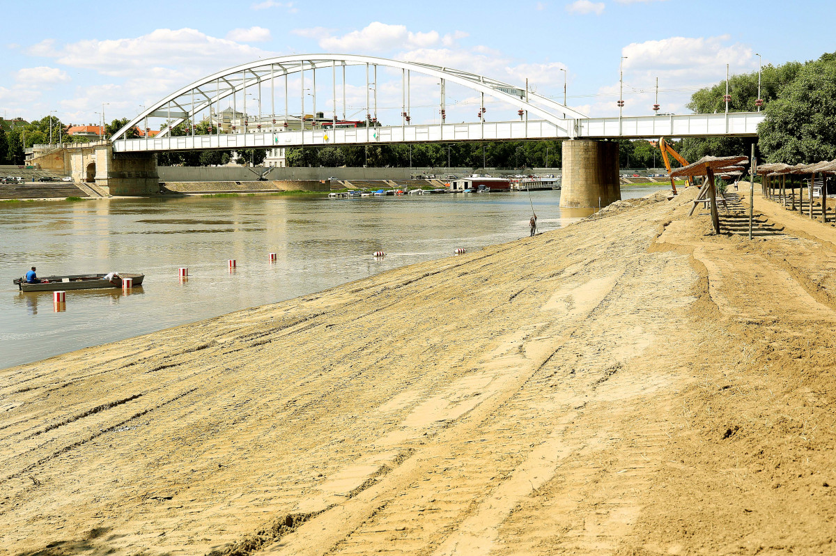 Szeged, Lapos Beach, Lapos, szabadsztrand, strand, Tisza, fürdés, nyár, vízimentő