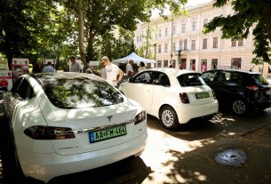 Szeged, Tesla, Nikola Tesla Napok, elektromos autó, villanyautó, Széchenyi tér