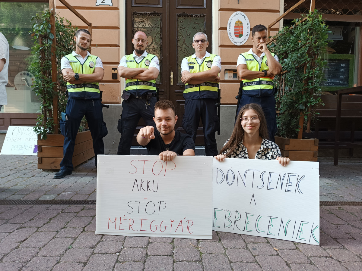 Momentum akkumulátorgyár-ellenes demonstráció Debrecen