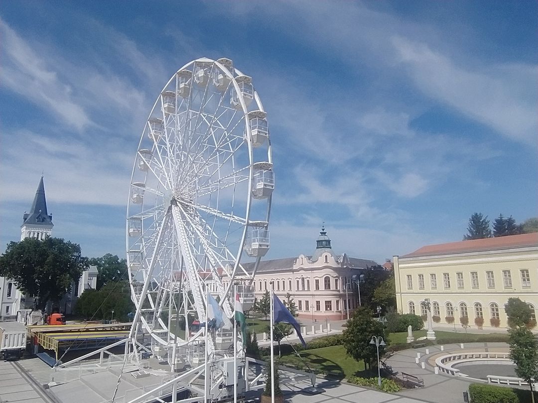 Óriáskerék Hajdúböszörményben