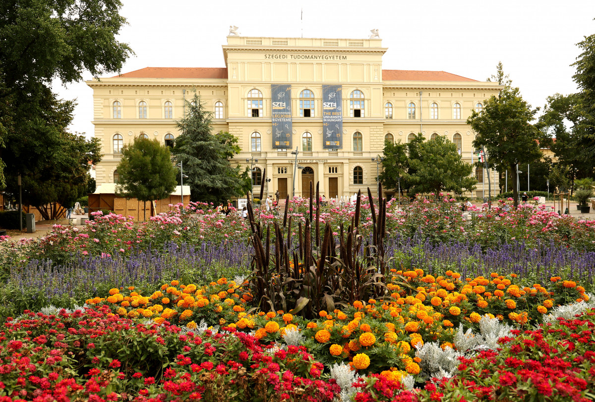 Szeged, Szegedi Tudományegyetem, SZTE, Rektori Hivatal, Dugonics tér, egyetem