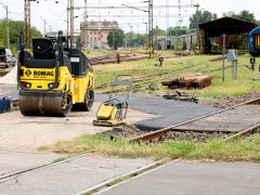 Szeged, felújítás, Klebelsberg-telep, vasúti átjáró, lezárás, MÁV, vonat, vasút, sorompó