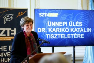 Szeged, Karikó Katalin, Nobel-díj, kutató, kutatóprofesszor, köszöntés, SZTE, Szegedi Tudományegyetem, ünnepi ülés, egyetem