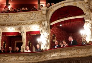 Szeged, Szegedi Nemzeti Színház, 140 éves, gálaműsor, emléktábla, avatás, ünnepség, kultura, színház, Karikó Katalin