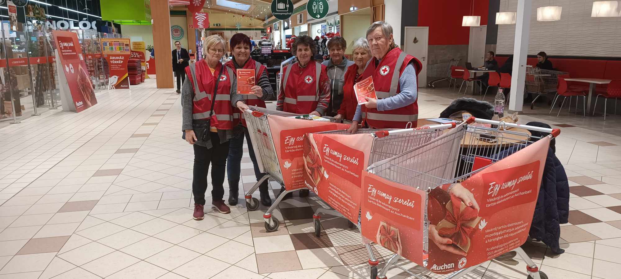 Csakis Önkéntesekkel: véghajrához ért a Vöröskereszt-gyűjtés Hajdú-Biharban