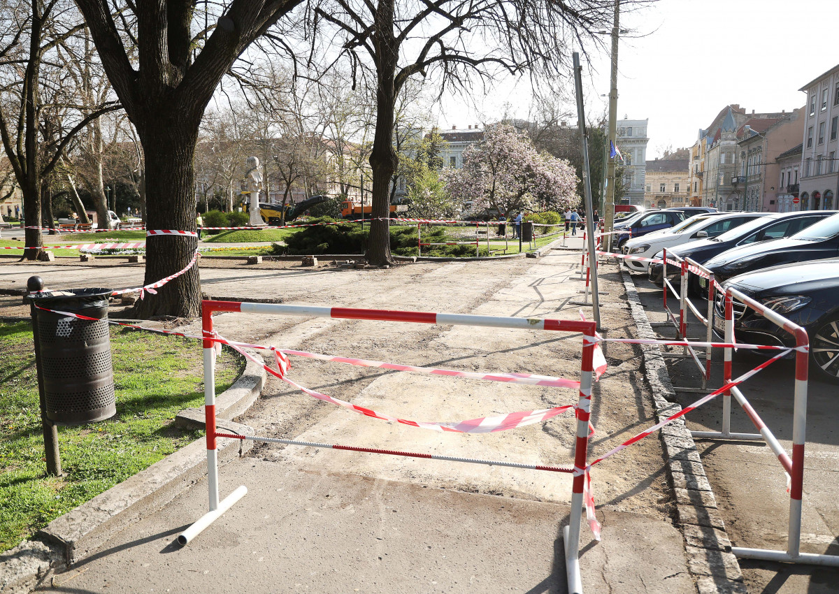 Szeged, járda, felújítás, Széchenyi tér, járda, aszfaltozás