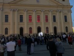 Fényfestés Debrecenben, a Nagytemplomnál