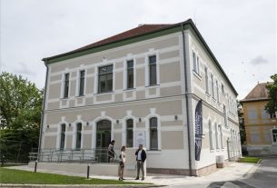 A Széchenyi István Egyetem MedTech Egészségtechnológiai Campusa első épületének átadása