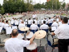 Szeged, Térzene, Móra park, MH Kinizsi Pál 30. Páncélozott Gyalogdandár, fúvoszenekar