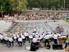 Szeged, Térzene, Móra park, MH Kinizsi Pál 30. Páncélozott Gyalogdandár, fúvoszenekar