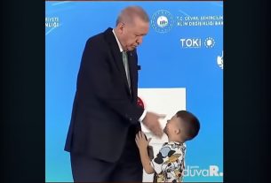 Erdogan megpofozott egy gyereket